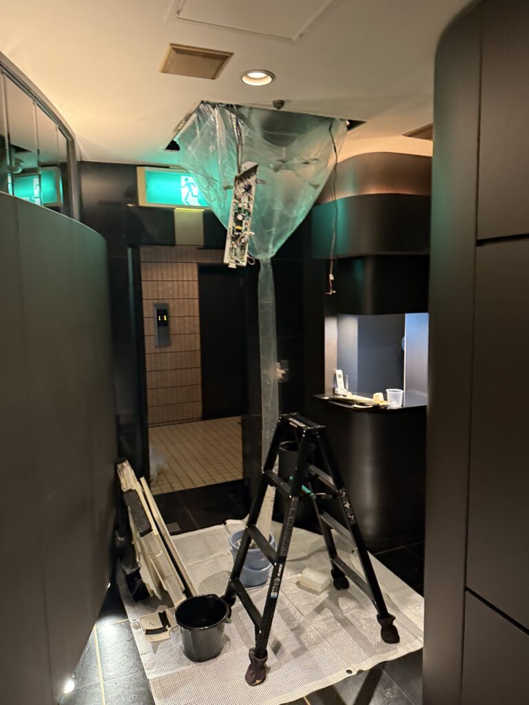 ラウンジ